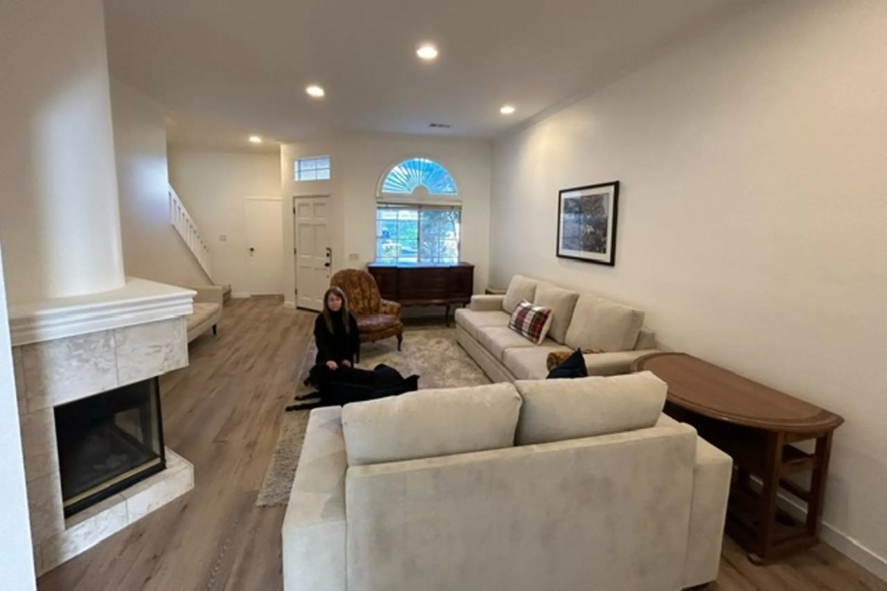 24381 Landover Rd - Photo 3 of 19