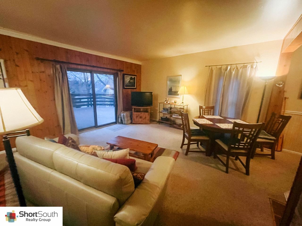 3295 Thompson Ave - Photo 2 of 21