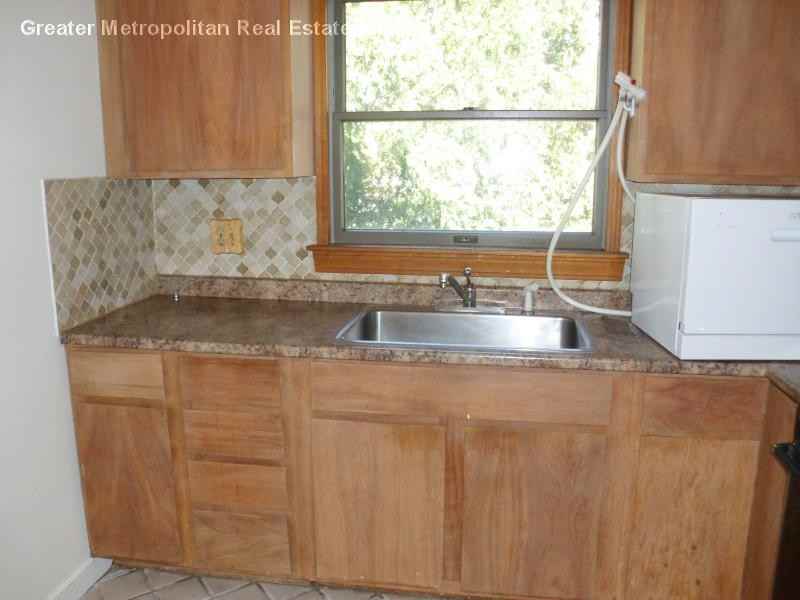 147 Linwood Ave 1 - Photo 3 of 19