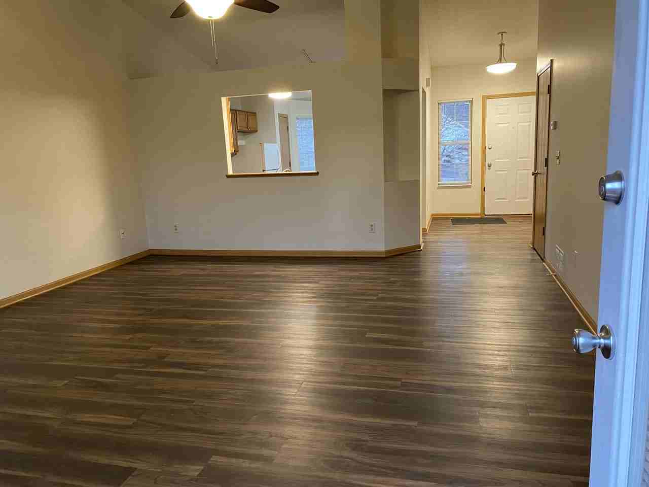 4941 Petticoat Ct - Photo 3 of 21