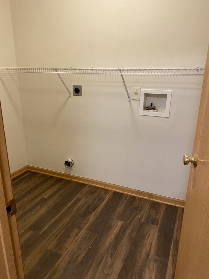 4941 Petticoat Ct - Photo 5 of 21