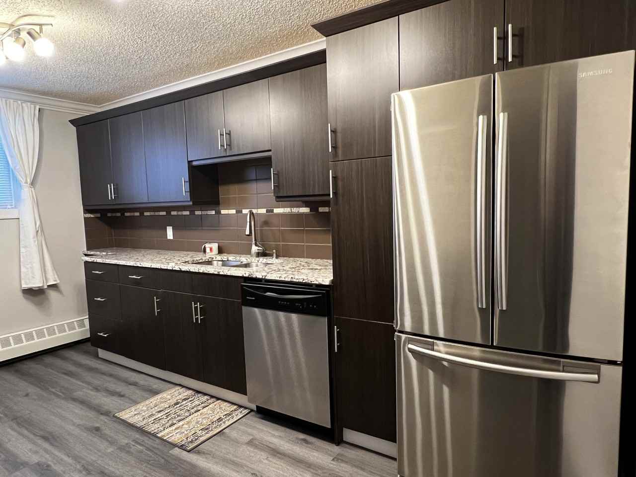 7001 82 St Nw - Photo 2 of 7