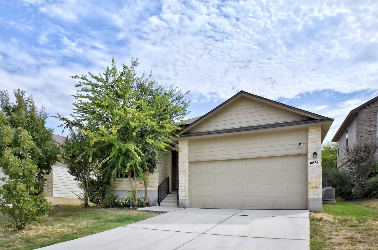 10550 Rhyder Rdg - Photo 2 of 26