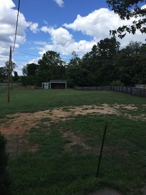 1613 Old Chapel Rd - Photo 2 of 19