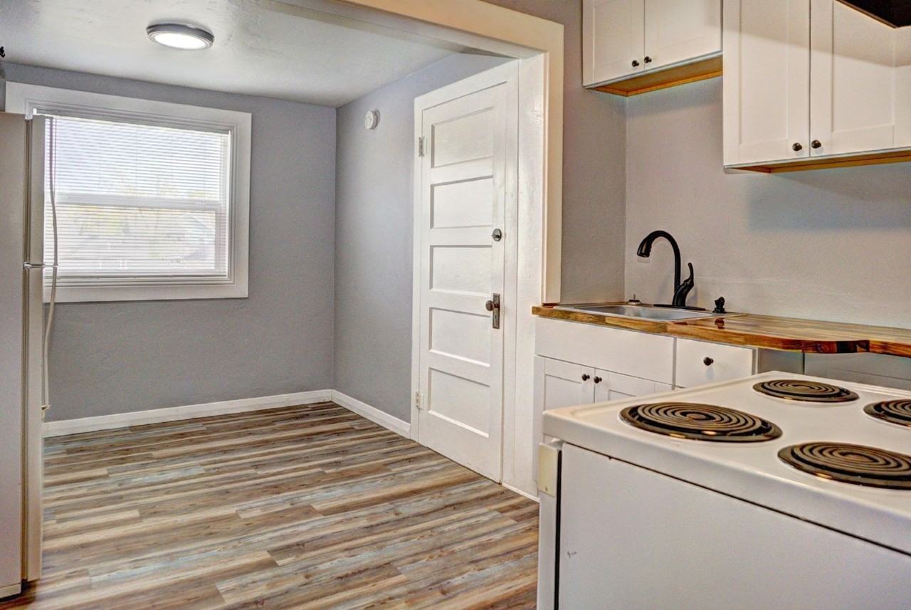 402 Ouray Avenue - Photo 2 of 14