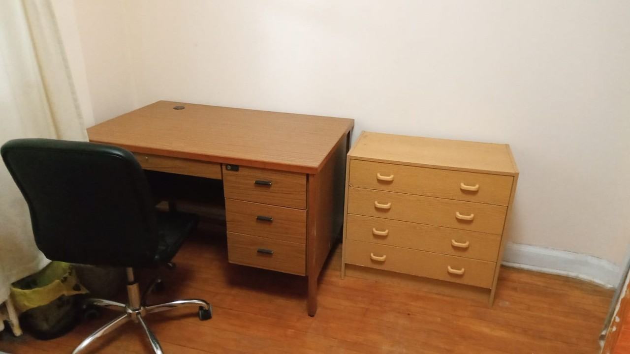 Dufferin St & Eglinton Ave W, Toronto, ON M6E 3Y1 Room for 650/month