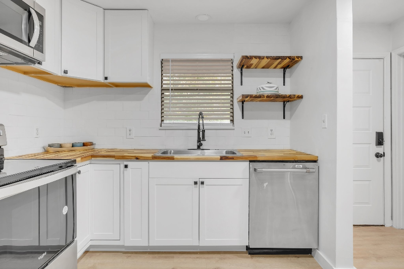 2907 Woodrich Dr #A - Photo 3 of 11