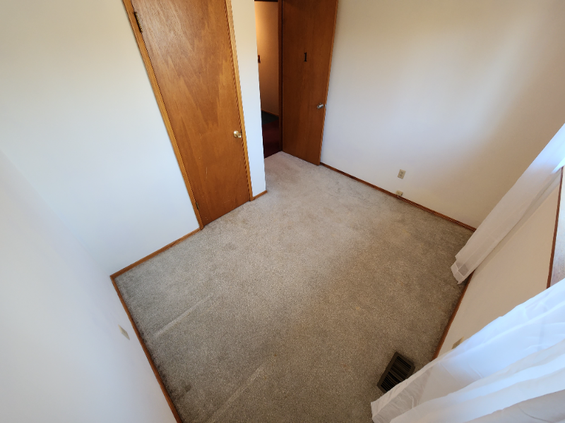 3712 South 175th Street - Photo 4 of 12