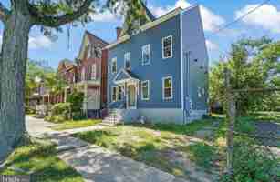 featured image of 335 Spring St