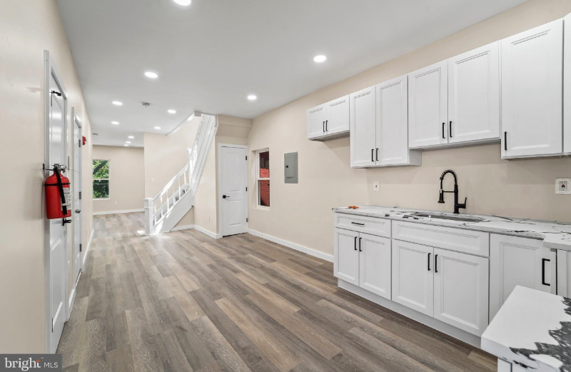 335 Spring St - Photo 7 of 20