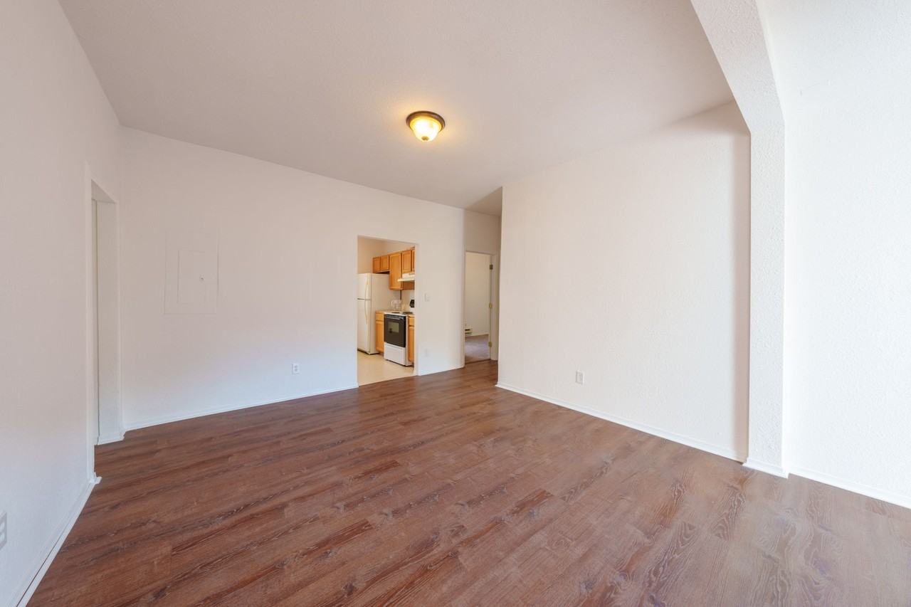 404 21st Ave #A - Photo 3 of 20