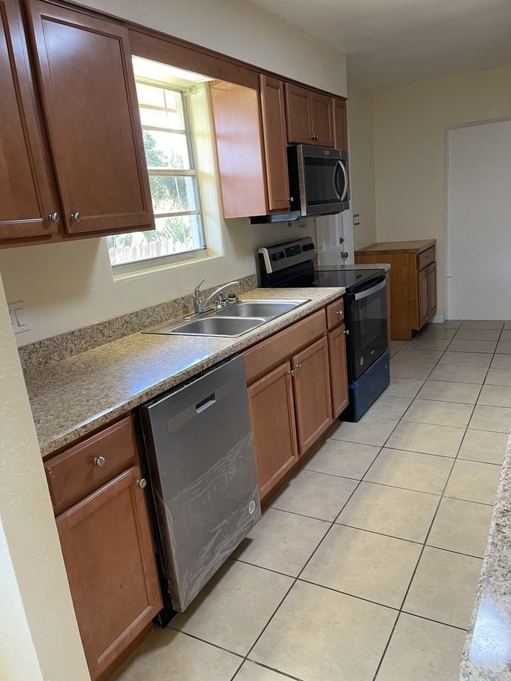 225 Granada St #NA - Photo 3 of 9