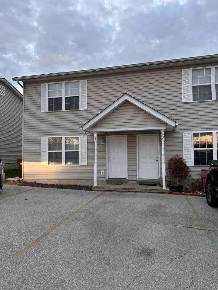 561 Expansion Ln #561 - Photo 2 of 9