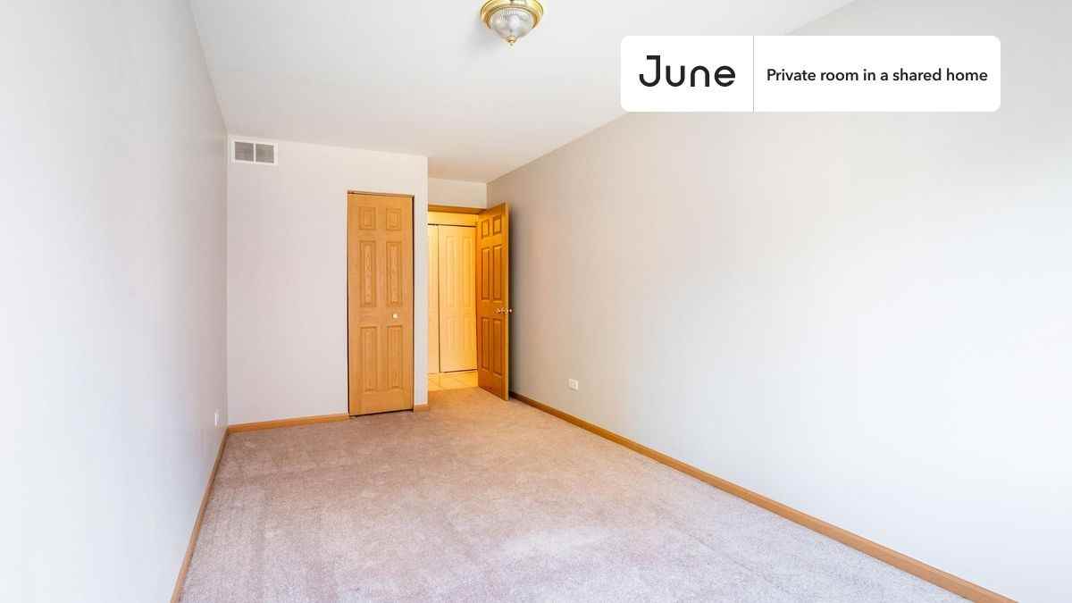 1928 1928 South Young Park Way #A - Photo 5 of 17