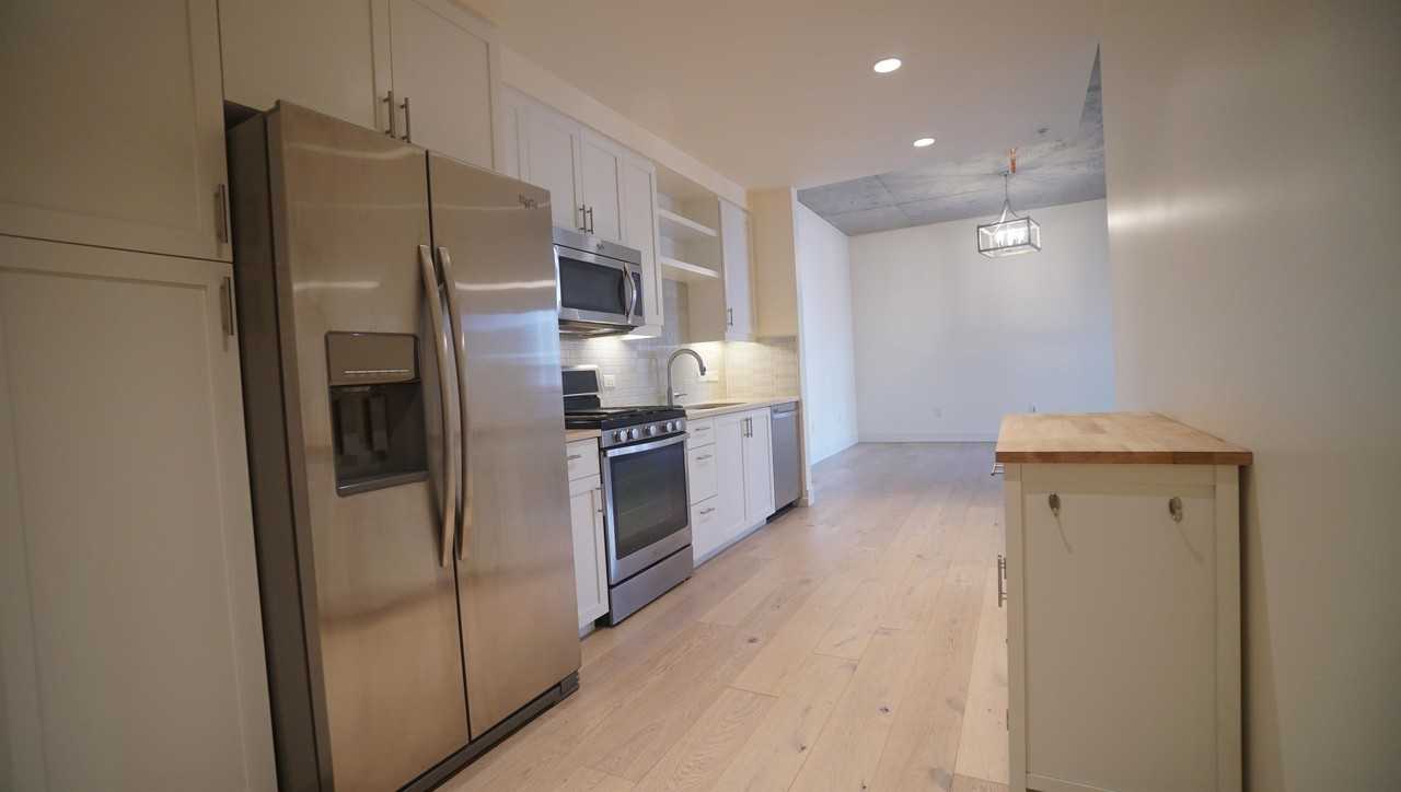 3301 Arapahoe Ave - Photo 2 of 6
