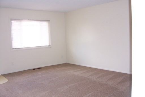 3756 N Portage Pl - Photo 2 of 5