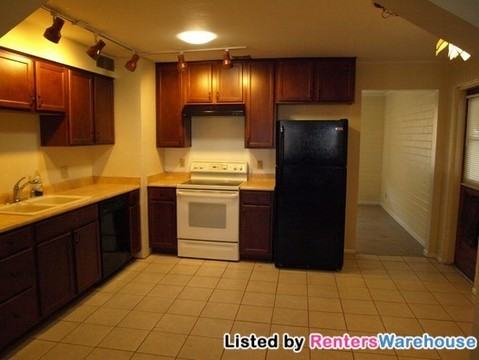 11108 W Connecticut Ave - Photo 3 of 15