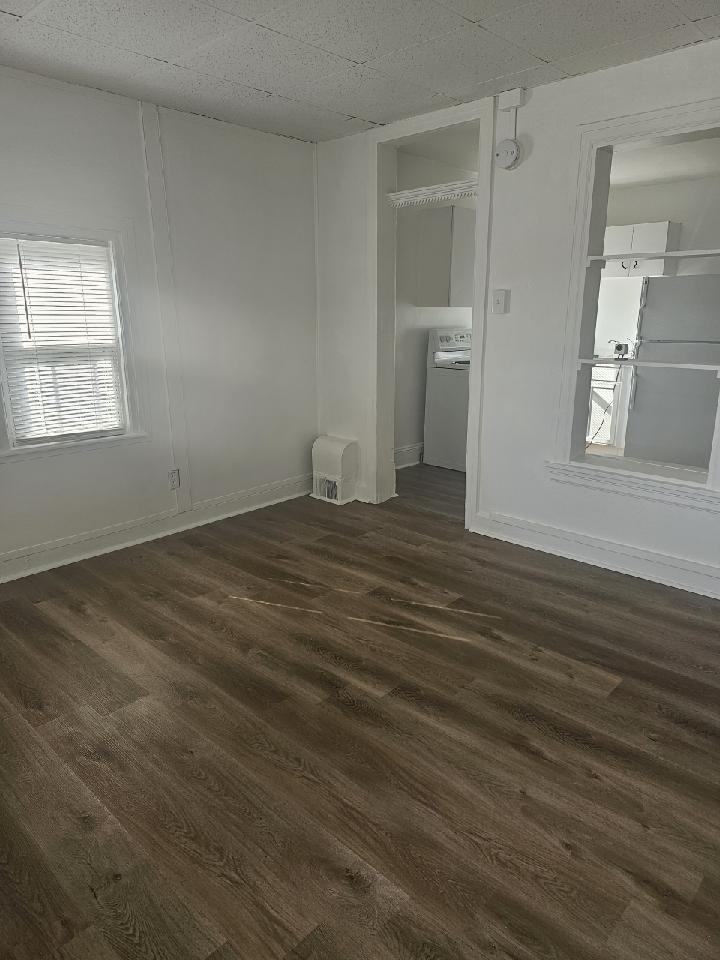 400 Mcdowell Ave #2 - Photo 2 of 9