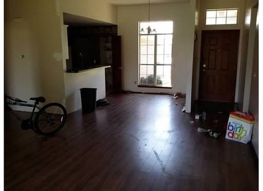 10305 Bradford Way - Photo 3 of 18