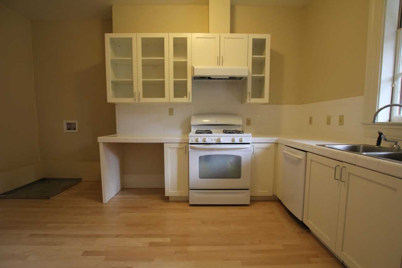 1330 Kobbe Avenue #E - Photo 2 of 5