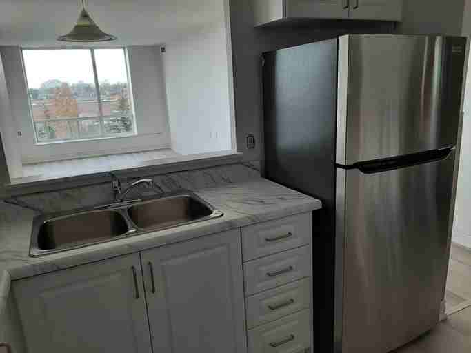 1500 Keele St - Photo 3 of 8