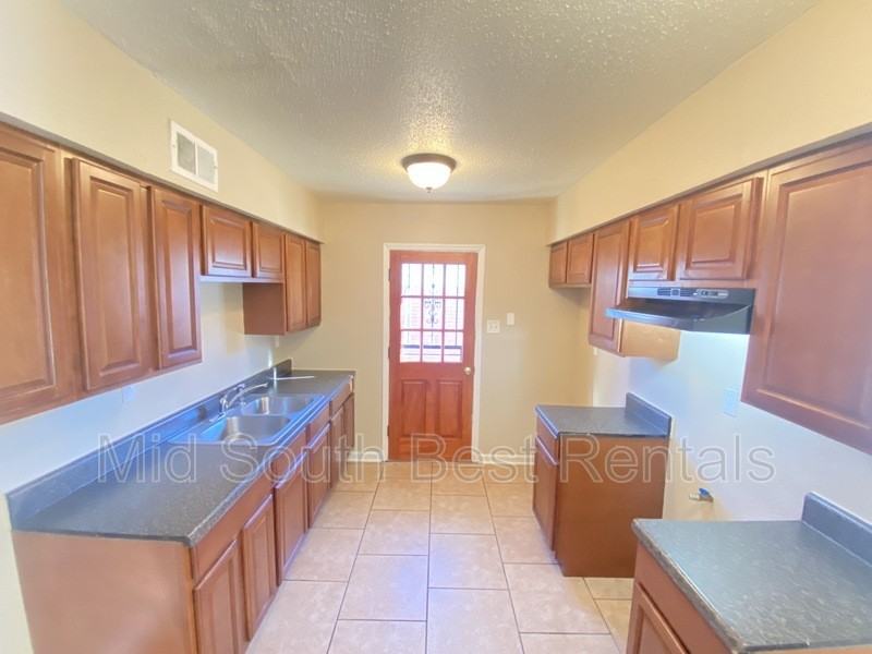 1132 Semmes St - Photo 3 of 6