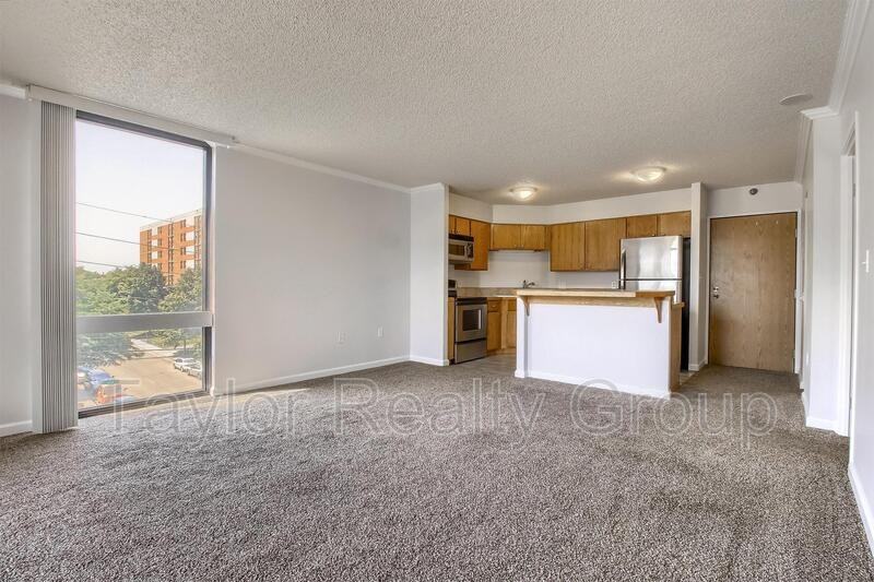 1301 Speer Blvd - Photo 6 of 23