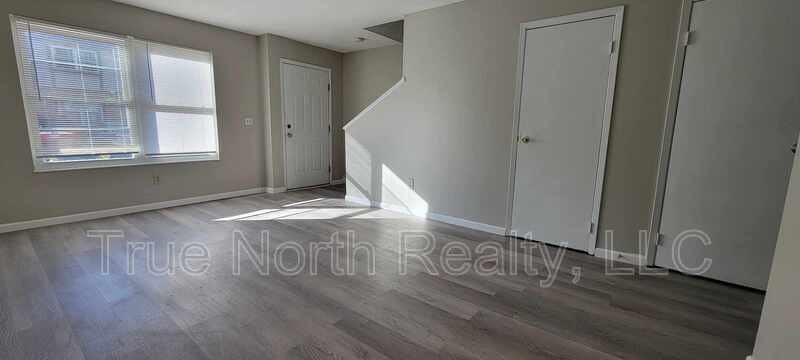 3096 Jackielane Dr - Photo 3 of 37