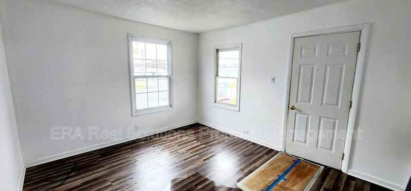 509 E Main St - Photo 2 of 8