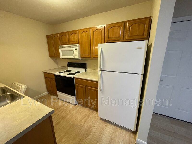 79 Cottage St #3 - Photo 2 of 13