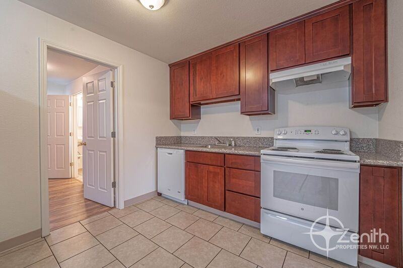 3012 M St - Photo 2 of 18