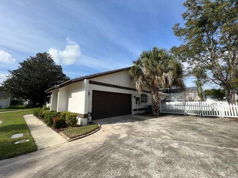 257 Donegal Ct - Photo 2 of 25