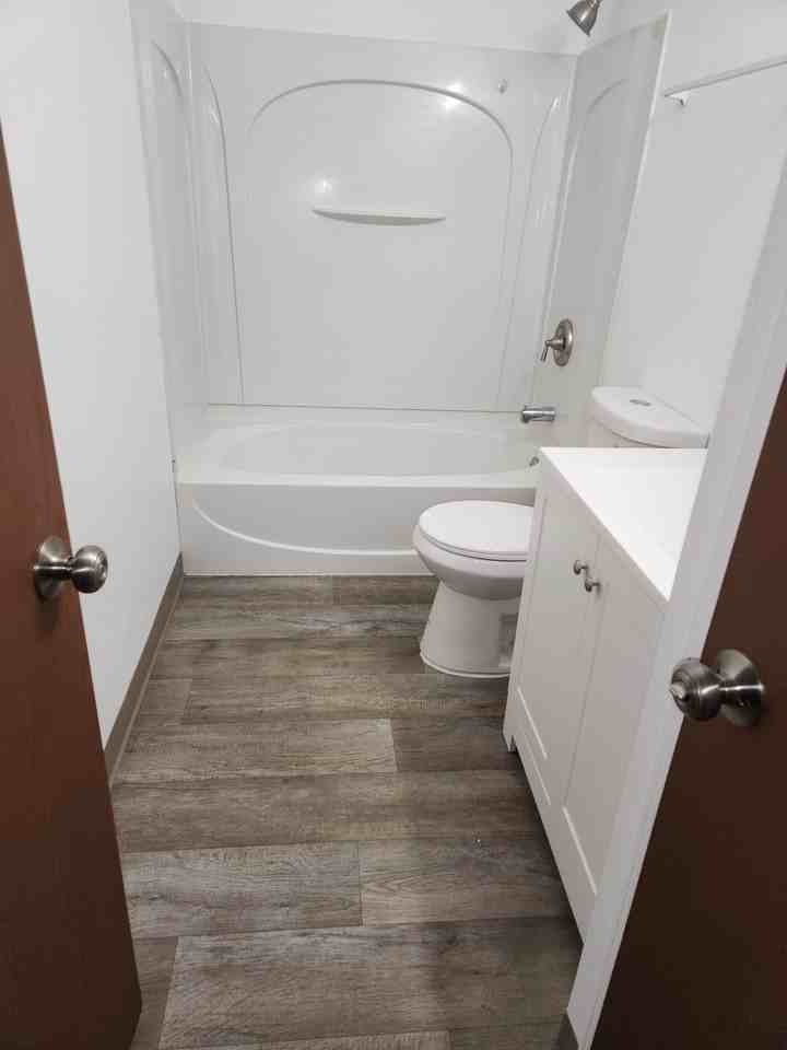 276 Hyatt Ave #1 - Photo 7 of 10