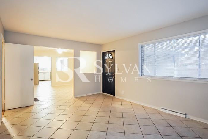 616 Lisa Ln - Photo 3 of 16