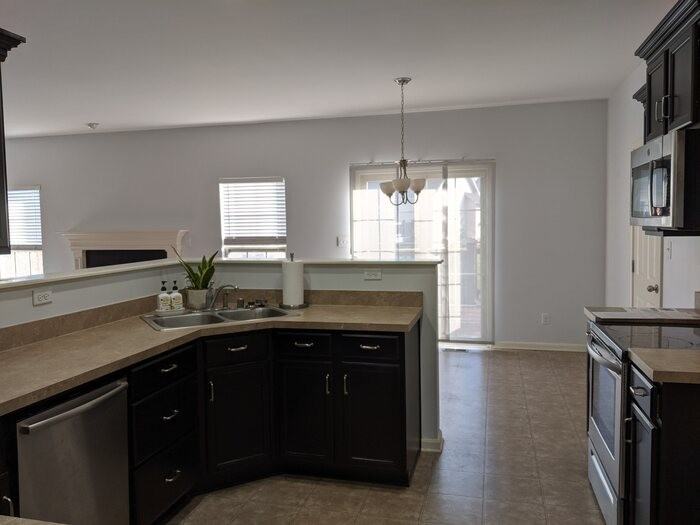 2211 Margate Ct - Photo 3 of 24