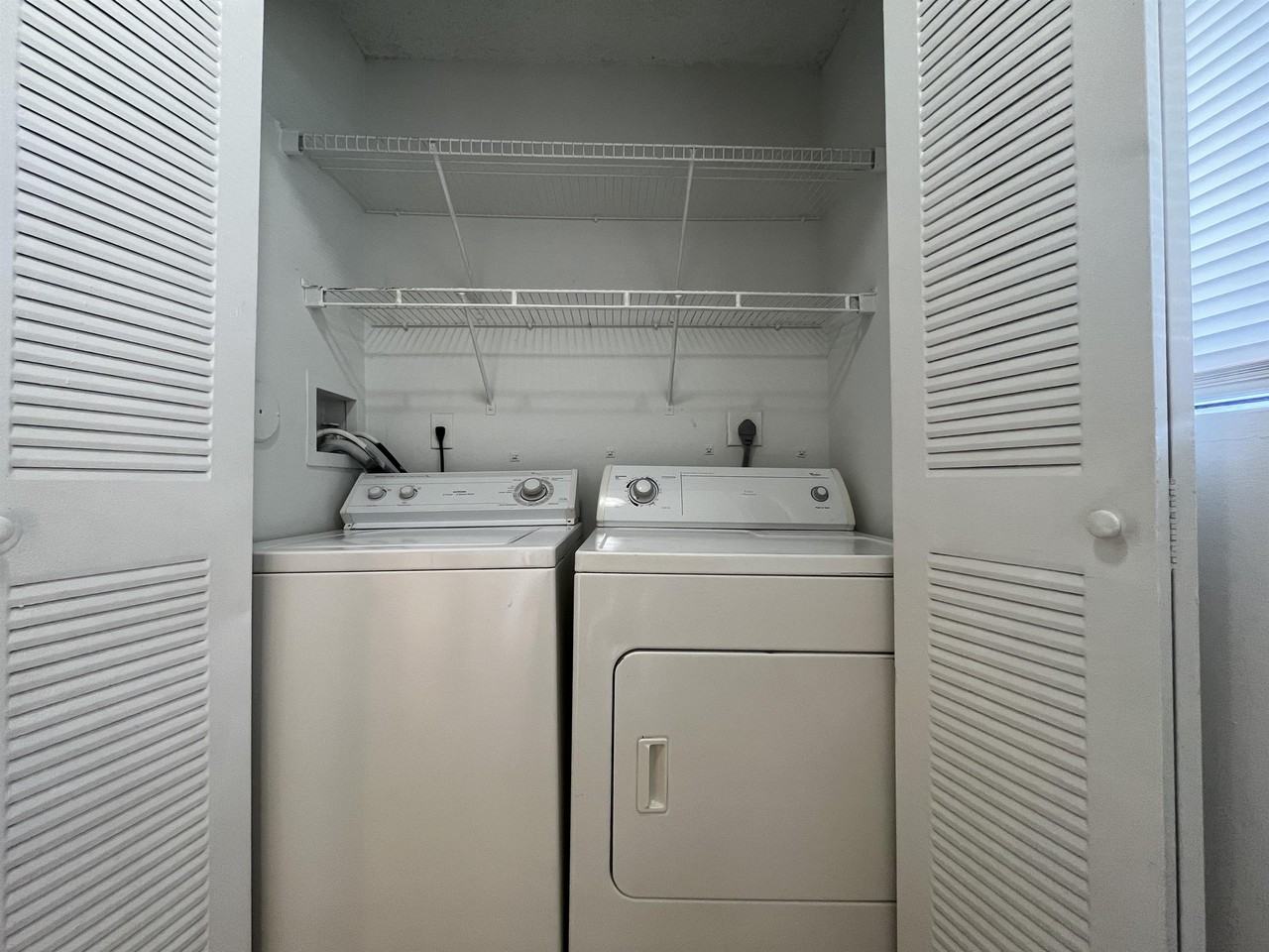 407 Palm Cir E #208 - Photo 2 of 32