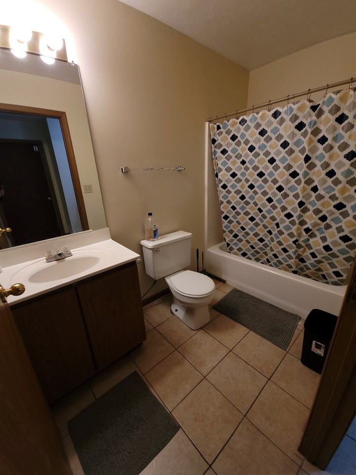 697 Carroll St #2 - Photo 4 of 5