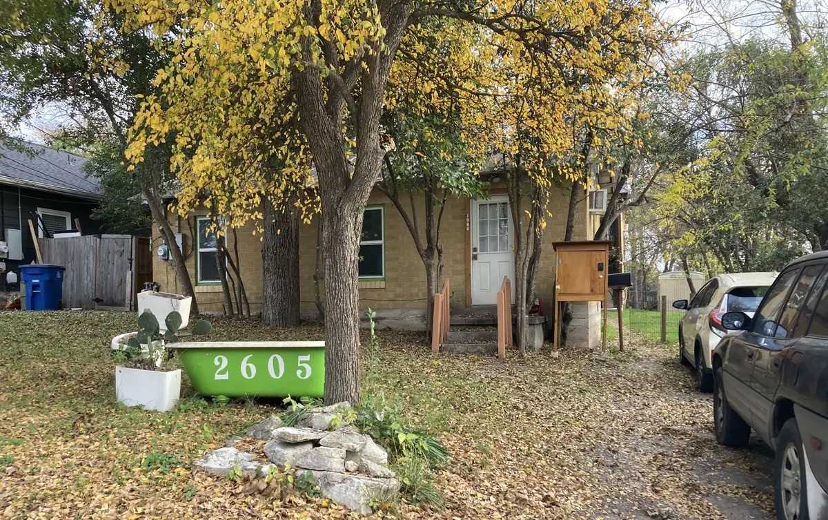 2605 Oaklawn Ave NA, Austin, TX 78722 1 Bedroom House for 1,475/month