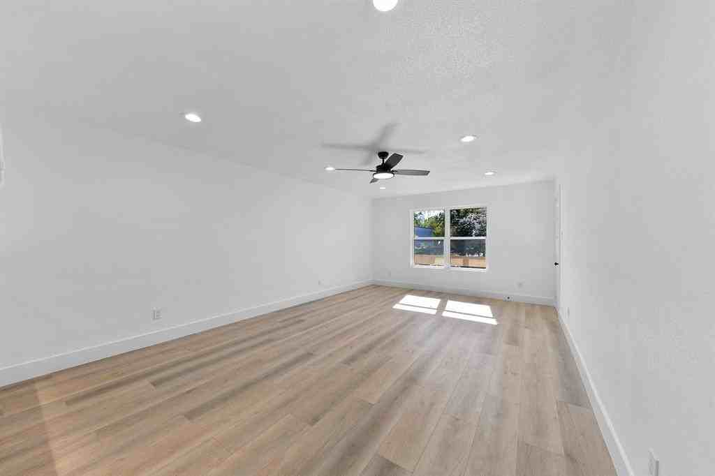 1514 Wirt Rd #8 - Photo 3 of 40