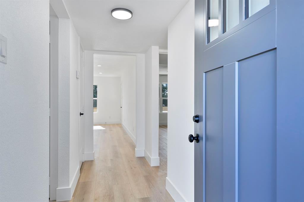 1514 Wirt Rd #8 - Photo 6 of 40