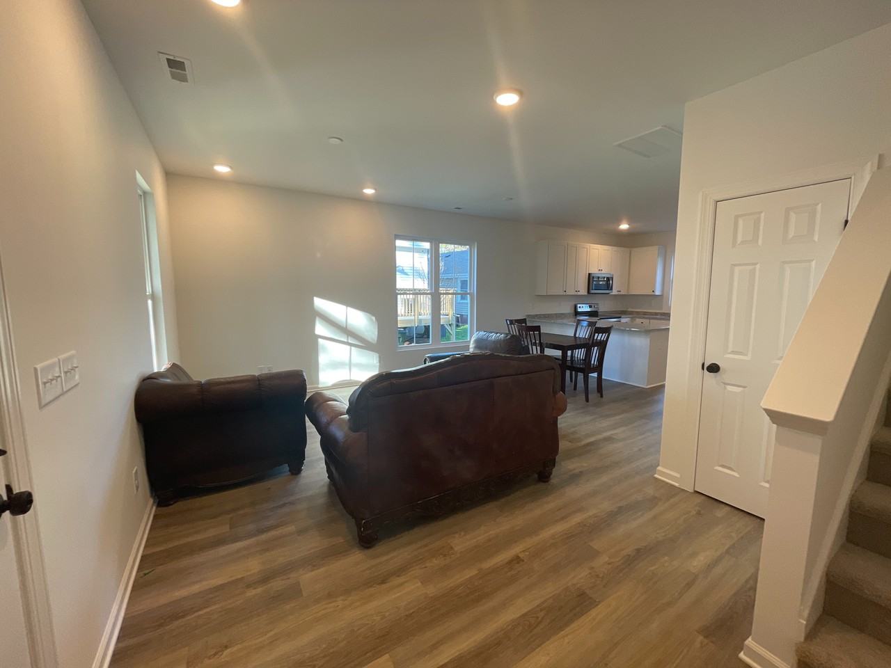 1420 Maplewood Drive - Photo 4 of 22