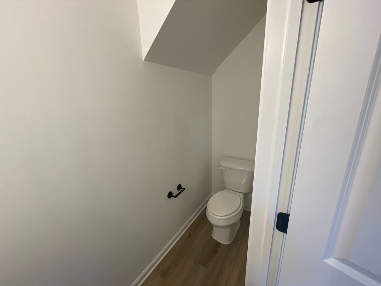 1420 Maplewood Drive - Photo 7 of 22