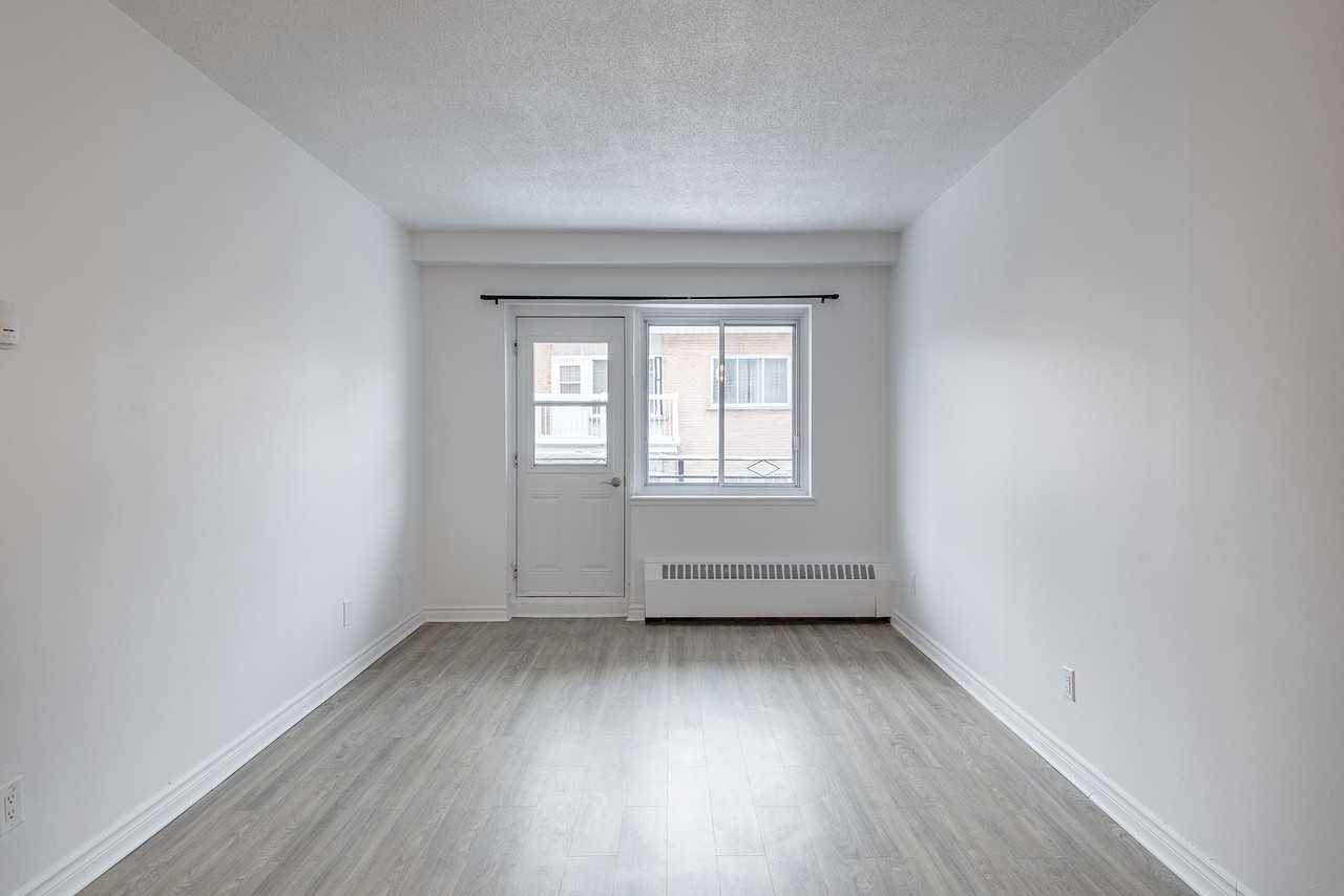 5460 Sunnybrooke - Photo 2 of 15