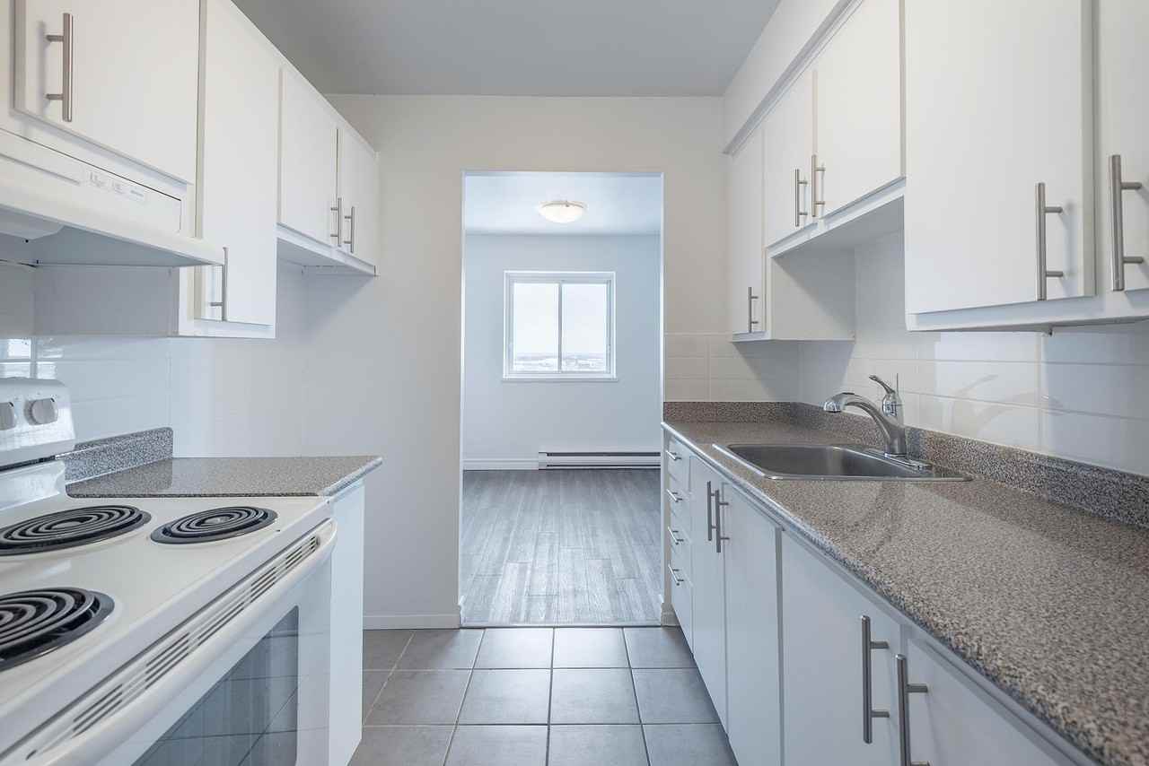 2525 Cavendish Apartments 2725 Boul Cavendish, Montréal, QC H4B None