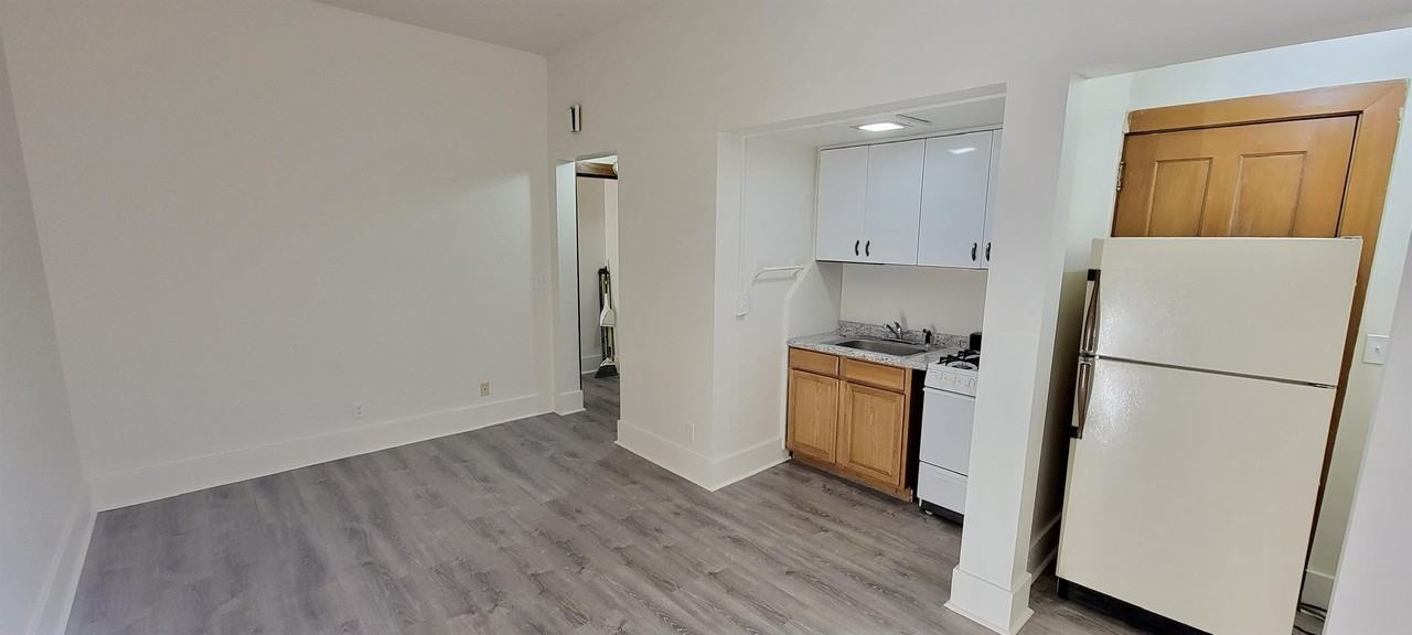 318 Brady St #2 - Photo 3 of 13