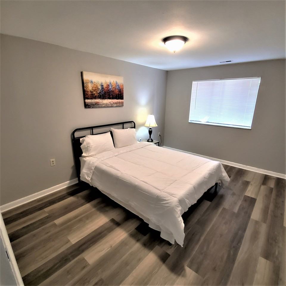 1027 Watervliet Ave #D - Photo 3 of 20