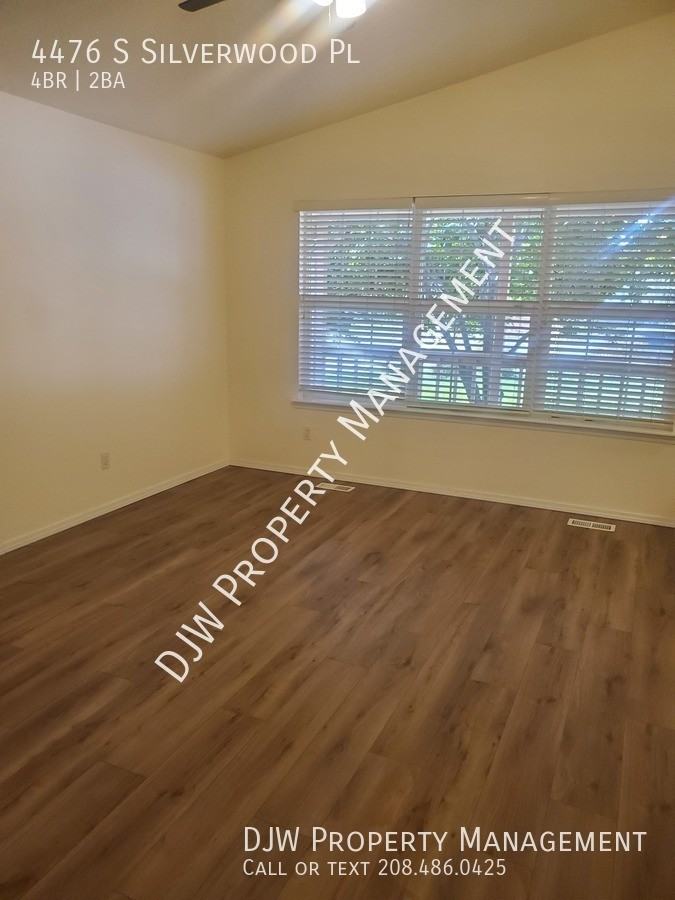 4476 S Silverwood Pl - Photo 2 of 11