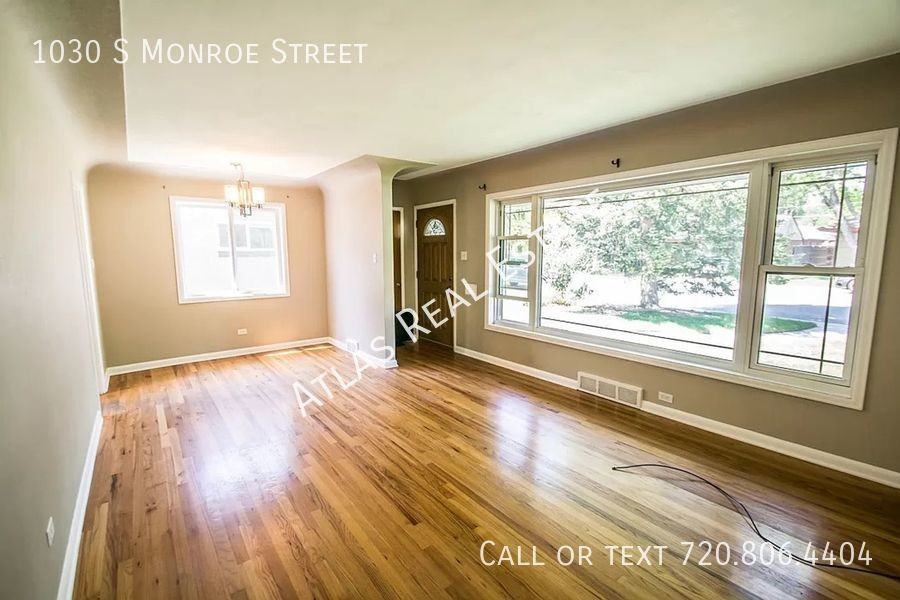 1030 S Monroe St - Photo 3 of 22