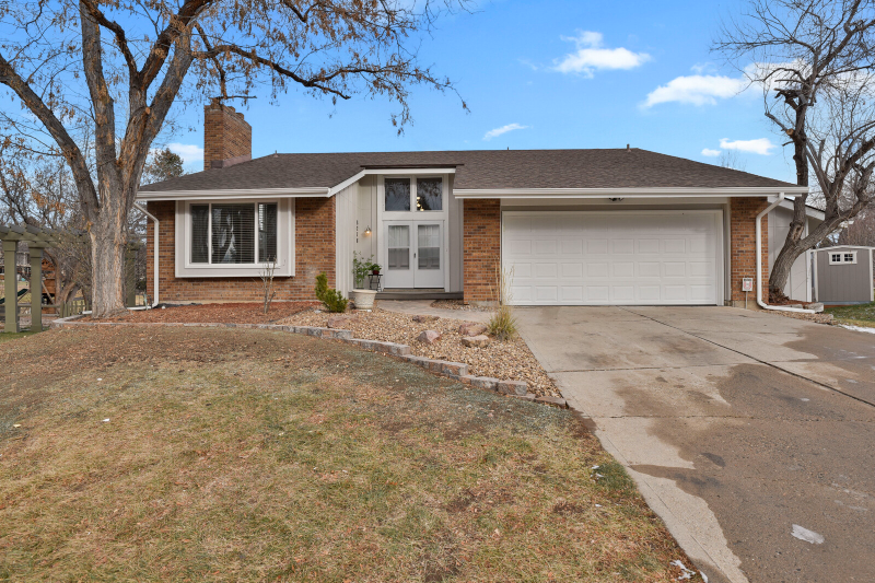 8278 E Long Pl - Photo 3 of 26