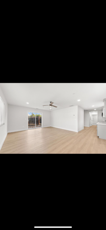 1136 Grand Ave - Photo 3 of 13